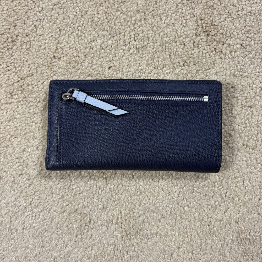 Kate Spade Two Toned BiFold Wallet With Snap Closure In Excellent Condition - Picture 4 of 5